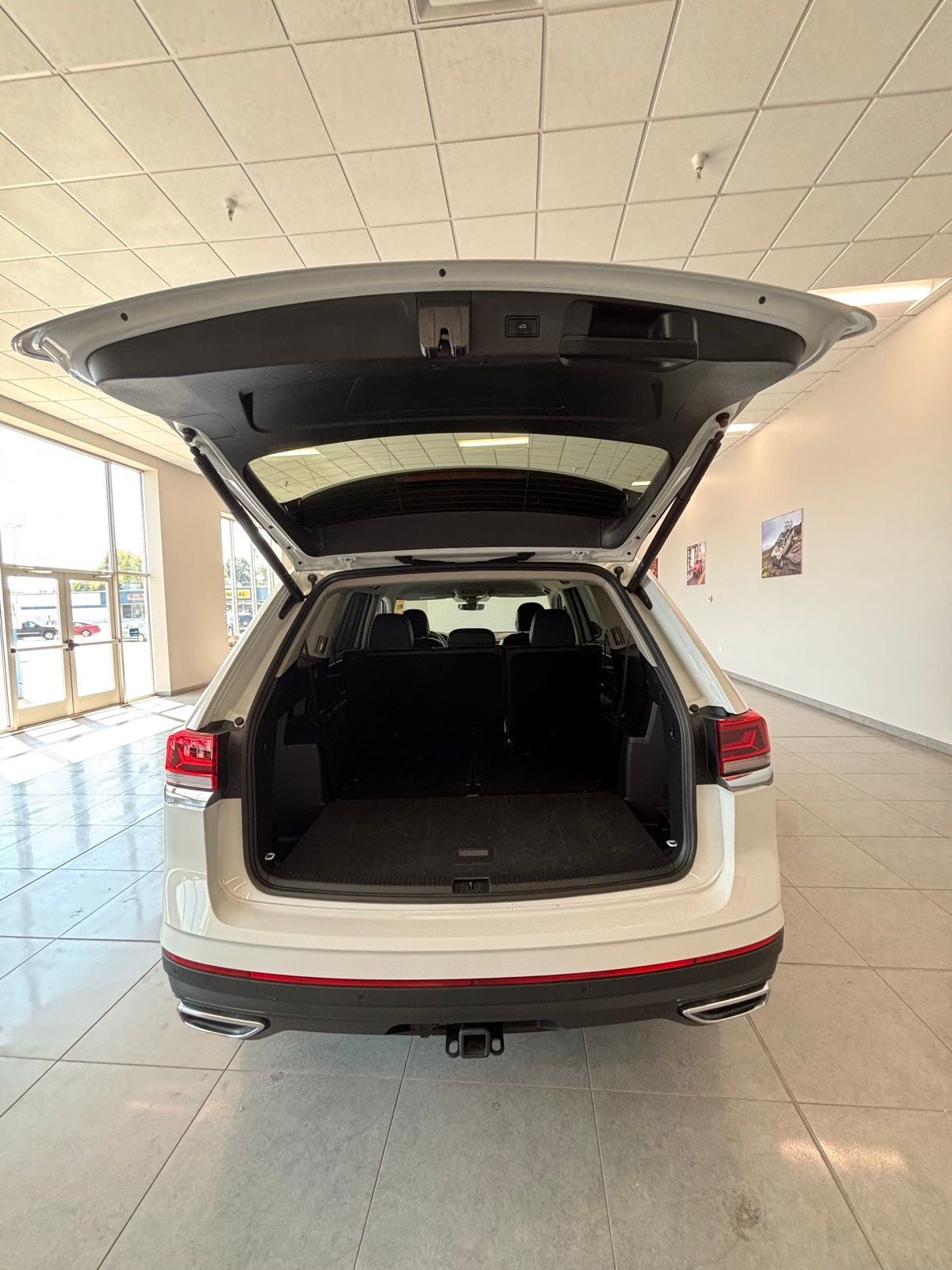2024 Volkswagen Atlas 2.0T SE w/Technology
