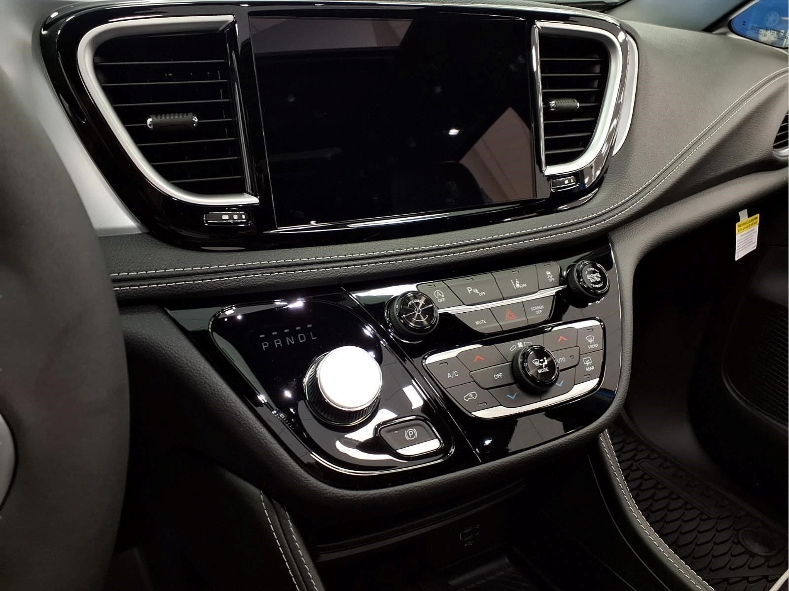2026 Chrysler Pacifica PACIFICA LIMITED