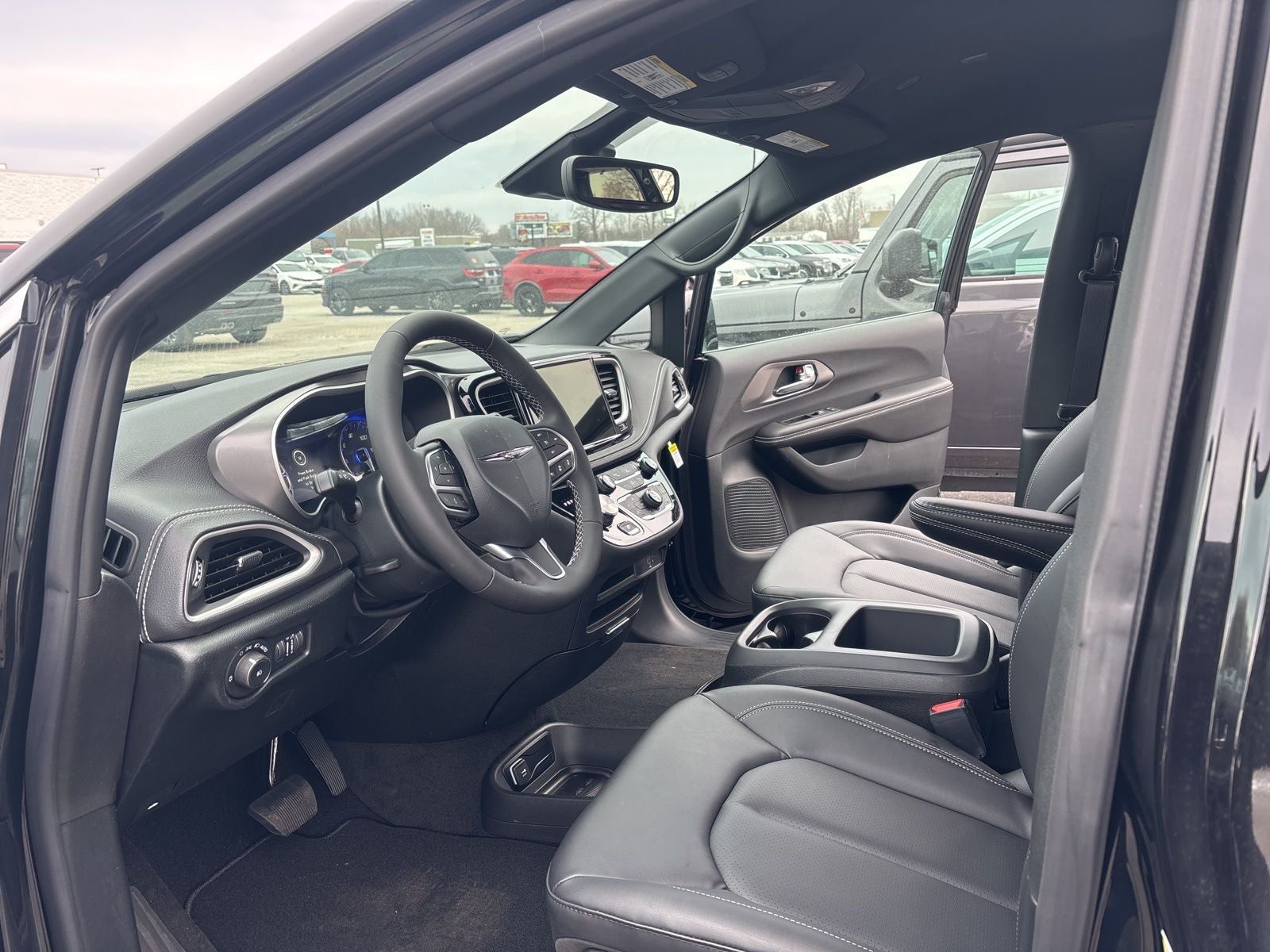 2026 Chrysler Pacifica Select