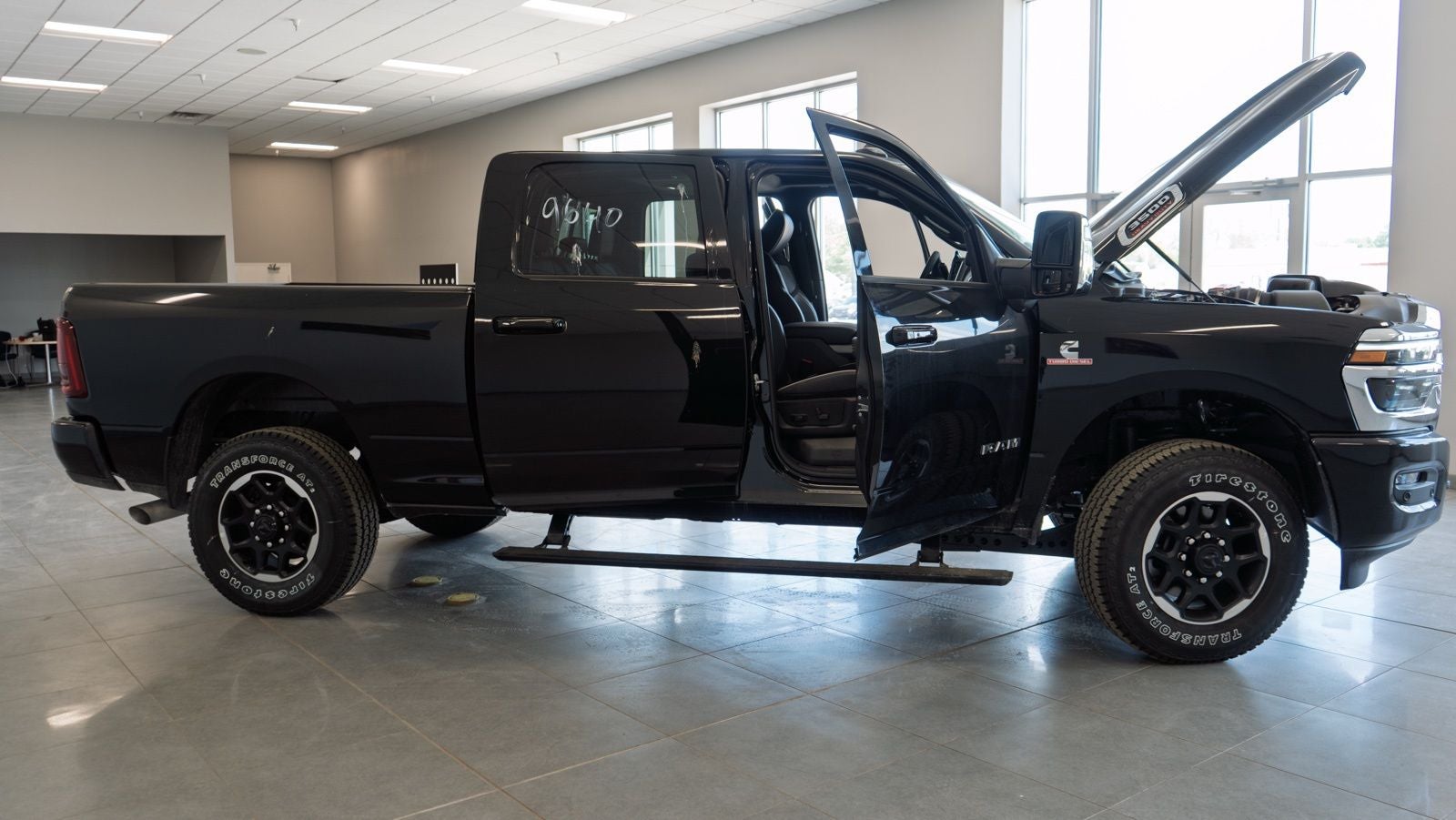 2025 RAM 3500 Laramie