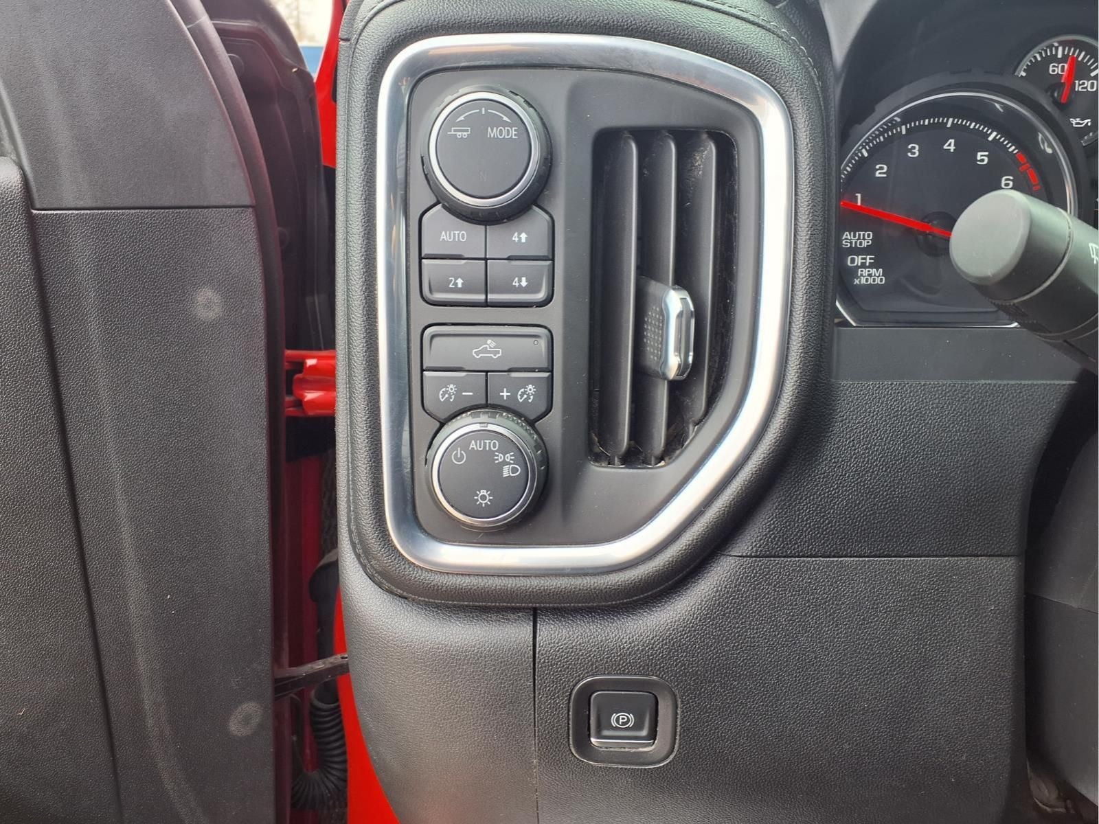 2021 Chevrolet Silverado 1500 4WD Crew Cab Standard Bed LT