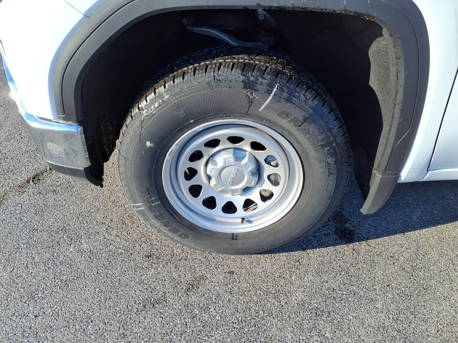 2025 GMC Sierra 1500 Pro