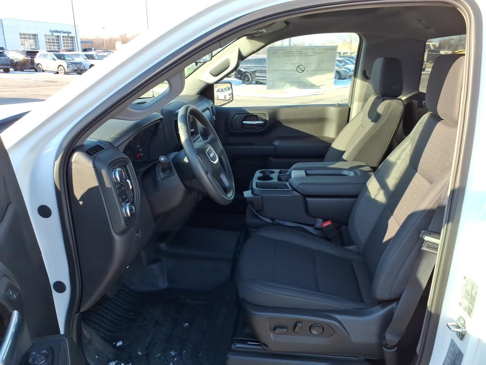 2025 GMC Sierra 1500 Pro