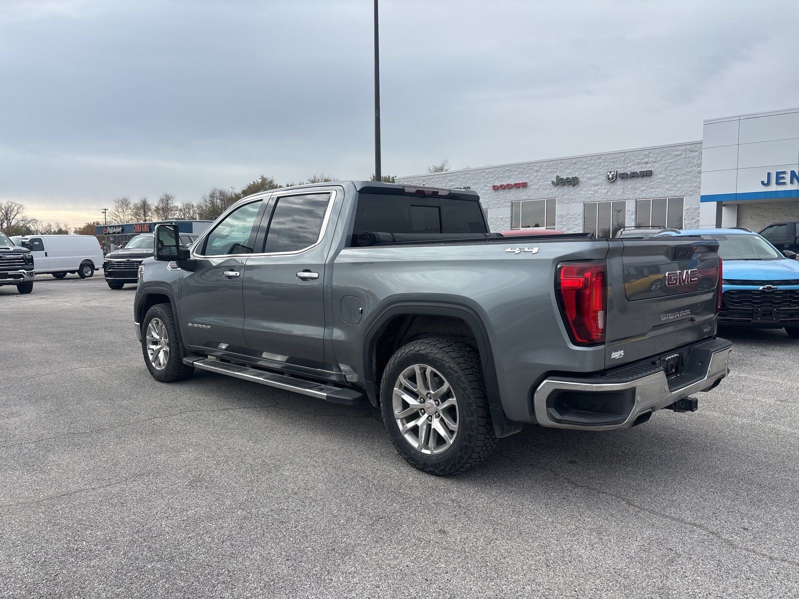2021 GMC Sierra 1500 SLT