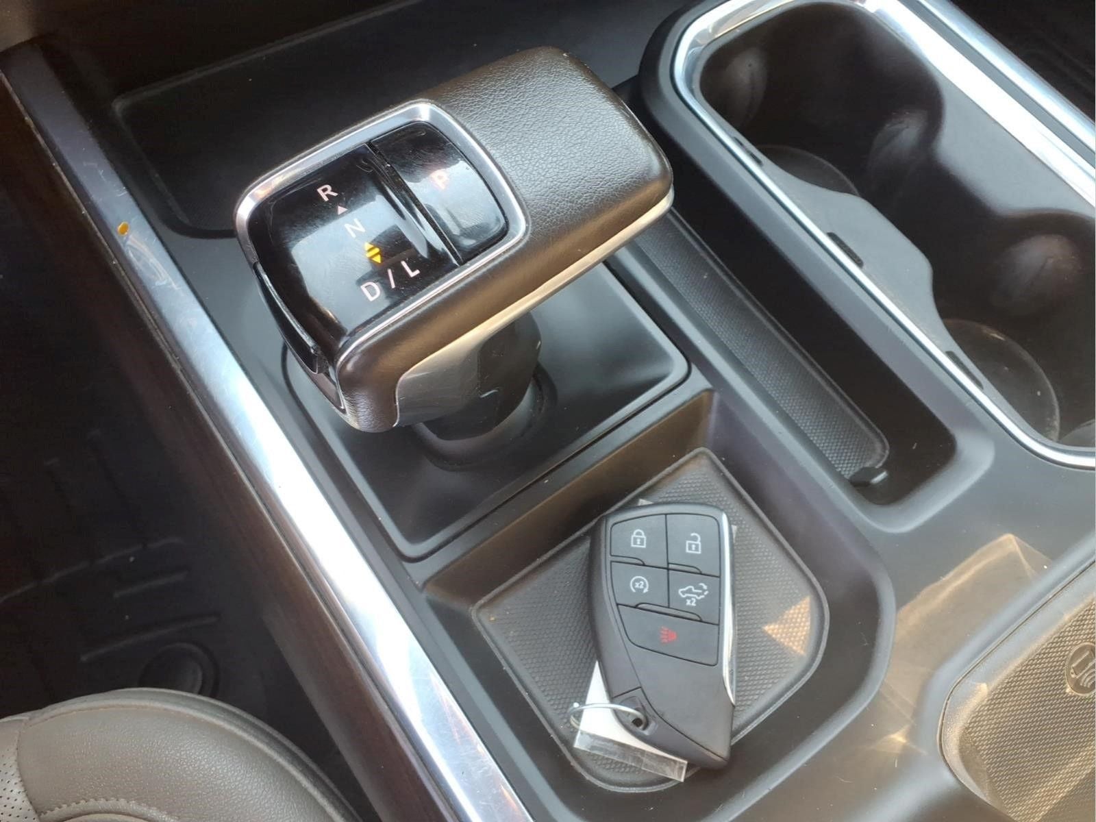 2022 GMC Sierra 1500 4WD Crew Cab Short Box SLT