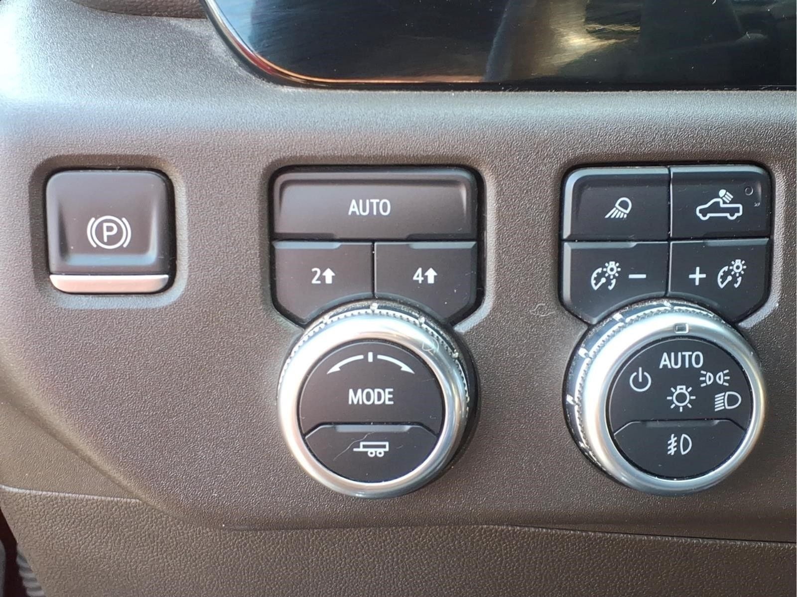2022 GMC Sierra 1500 4WD Crew Cab Short Box SLT
