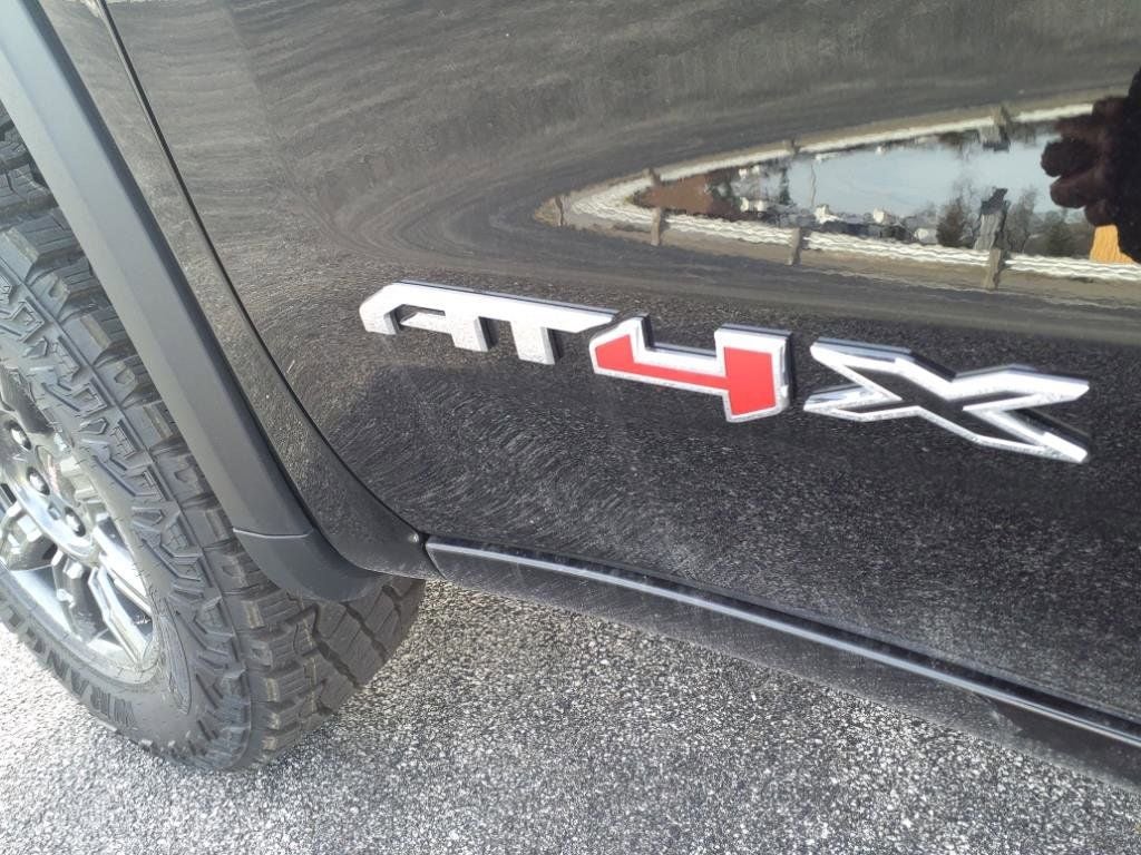 2024 GMC Sierra 1500 AT4X