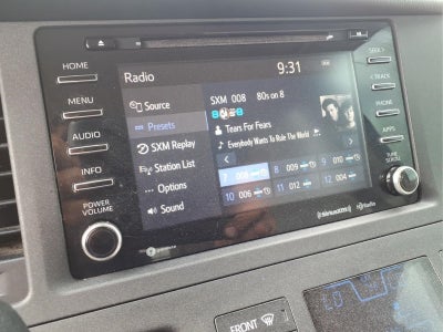 2018 Toyota Sienna LE 8 Passenger