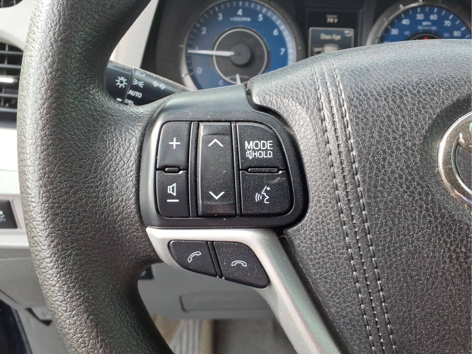 2018 Toyota Sienna LE 8 Passenger