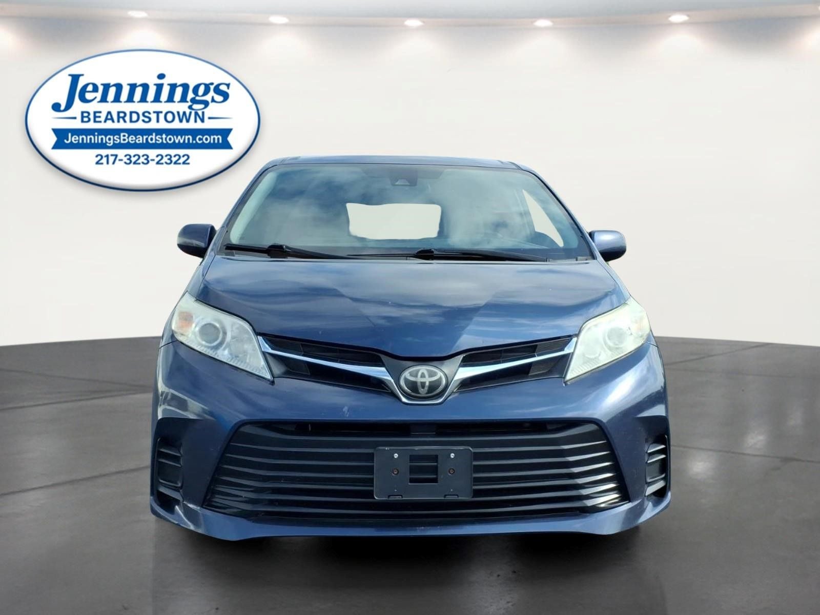 2018 Toyota Sienna LE 8 Passenger