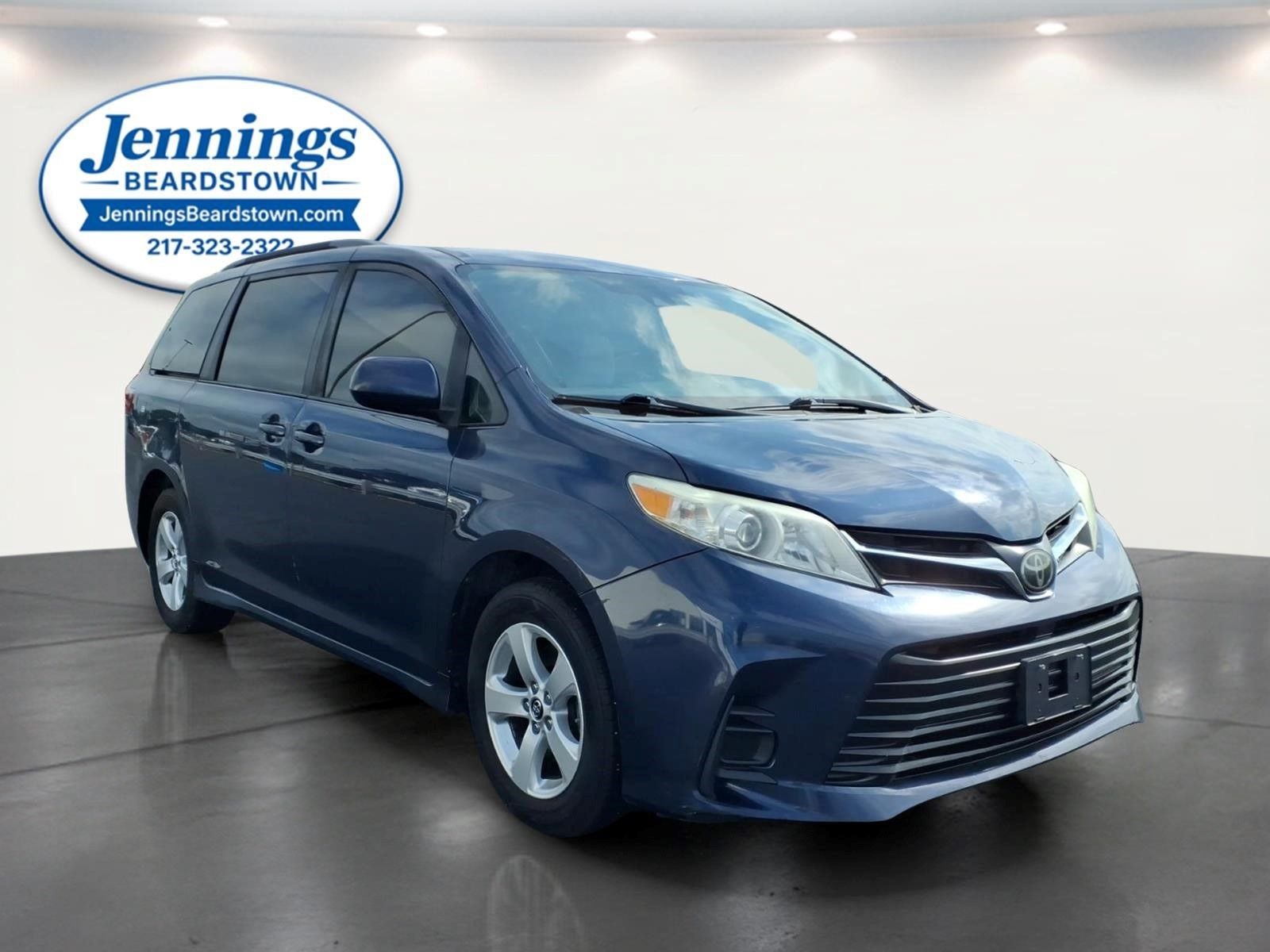 2018 Toyota Sienna LE 8 Passenger