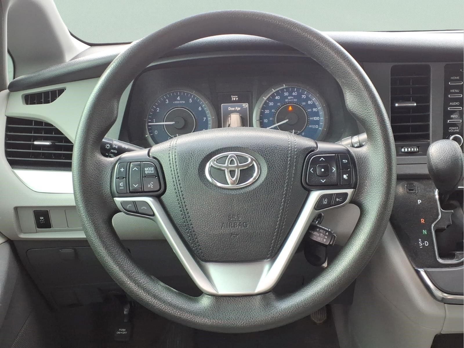 2018 Toyota Sienna LE 8 Passenger
