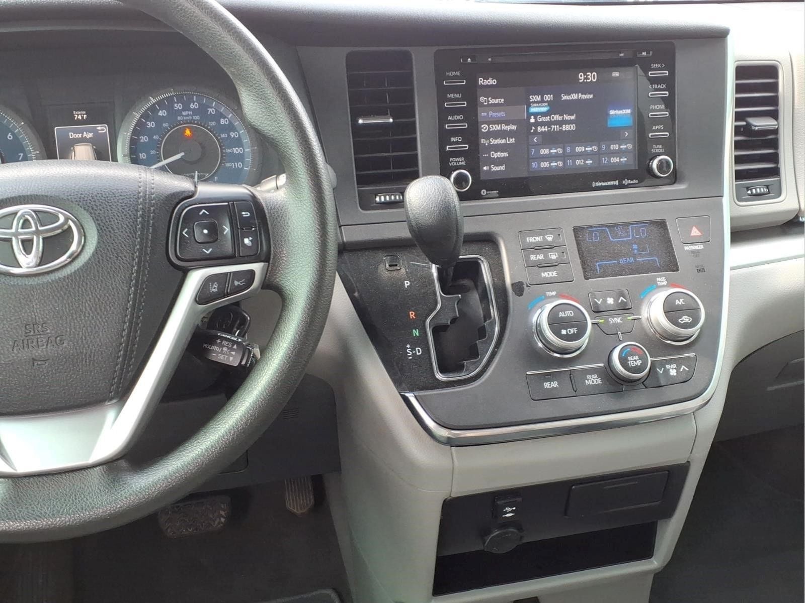 2018 Toyota Sienna LE 8 Passenger