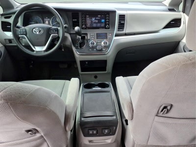 2018 Toyota Sienna LE 8 Passenger