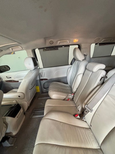 2011 Toyota Sienna XLE