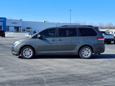 2011 Toyota Sienna XLE