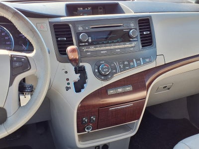 2011 Toyota Sienna XLE