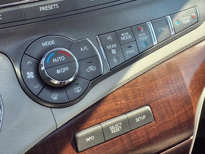 2011 Toyota Sienna XLE