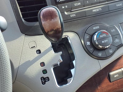 2011 Toyota Sienna XLE