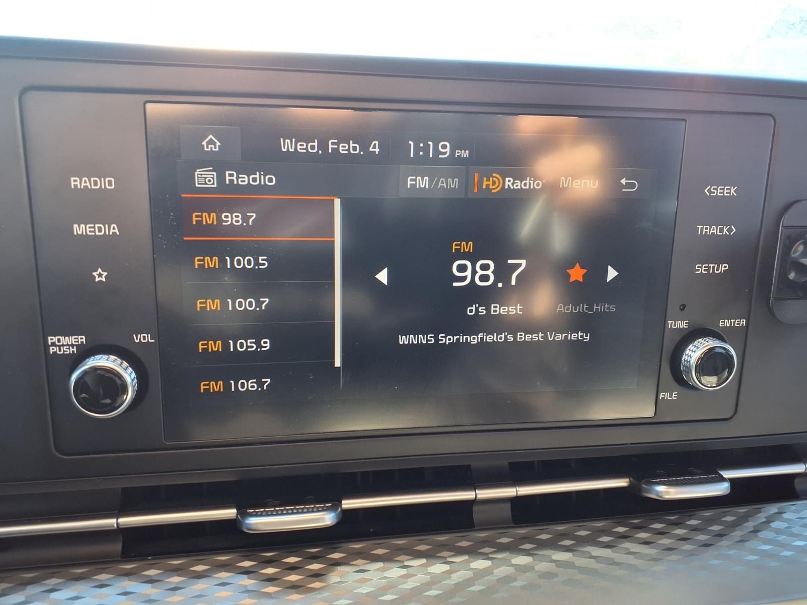 2024 Kia Carnival LX