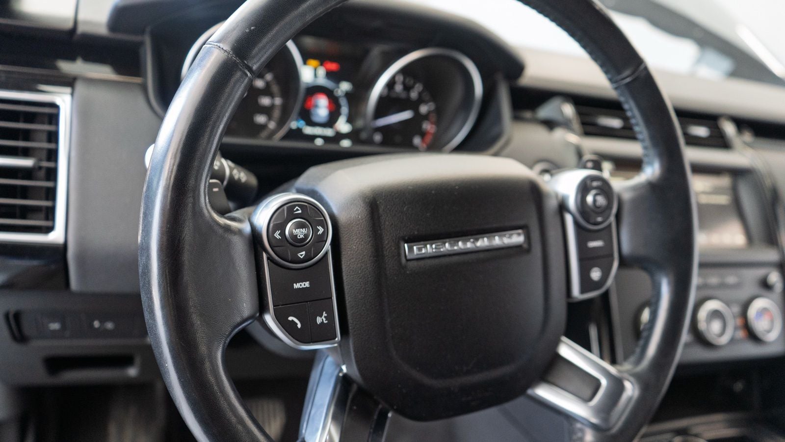 2018 Land Rover Discovery SE